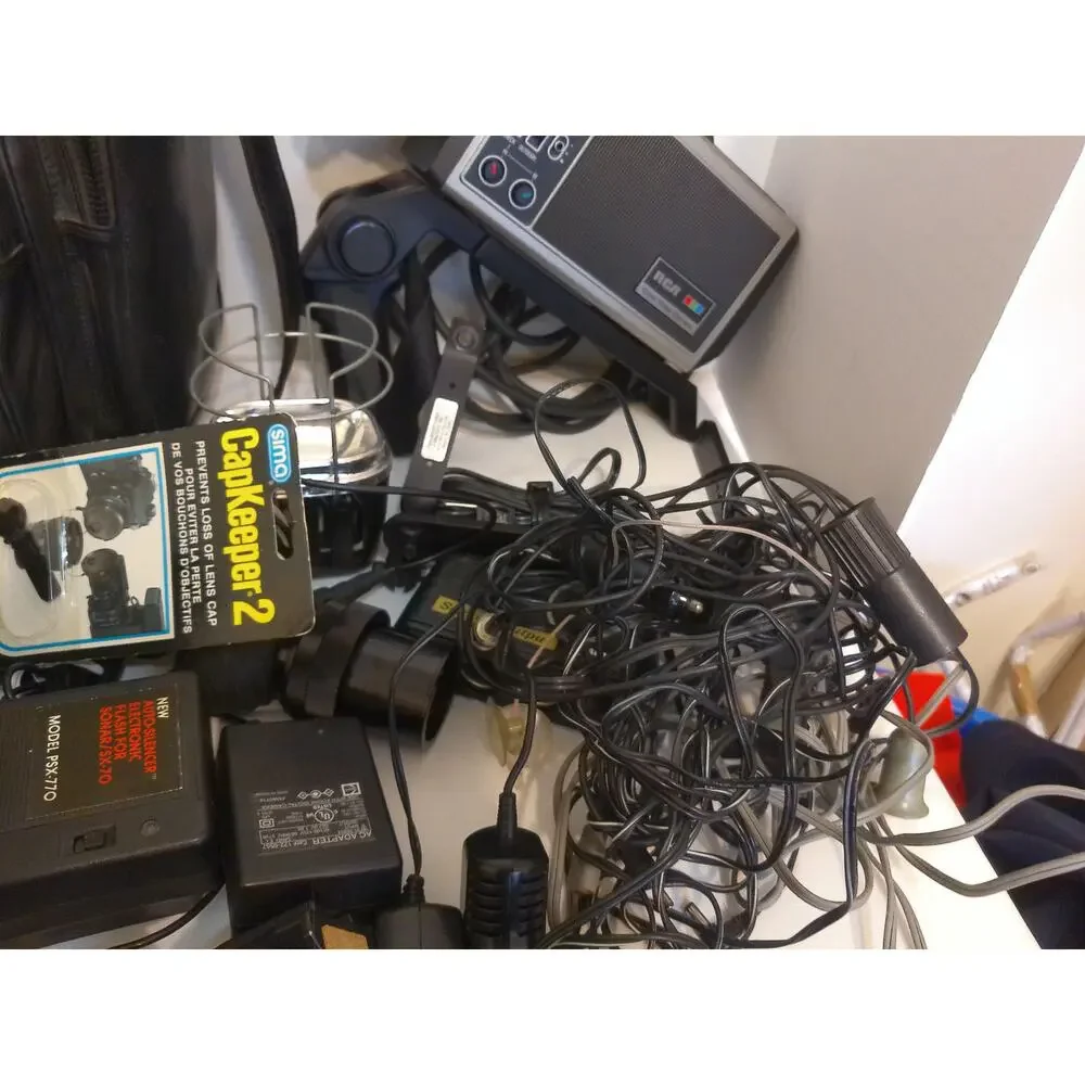 Vintage Cameras Telescope and Photography Parts Giant Lot - Picture 8 of 10